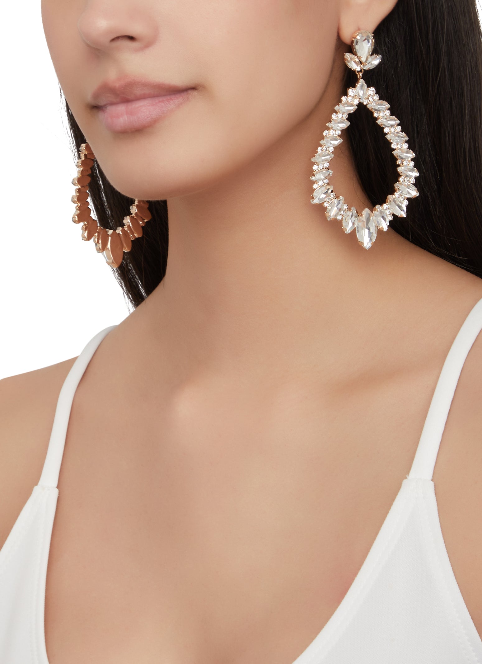 Dangling earrings with silver rhinestones