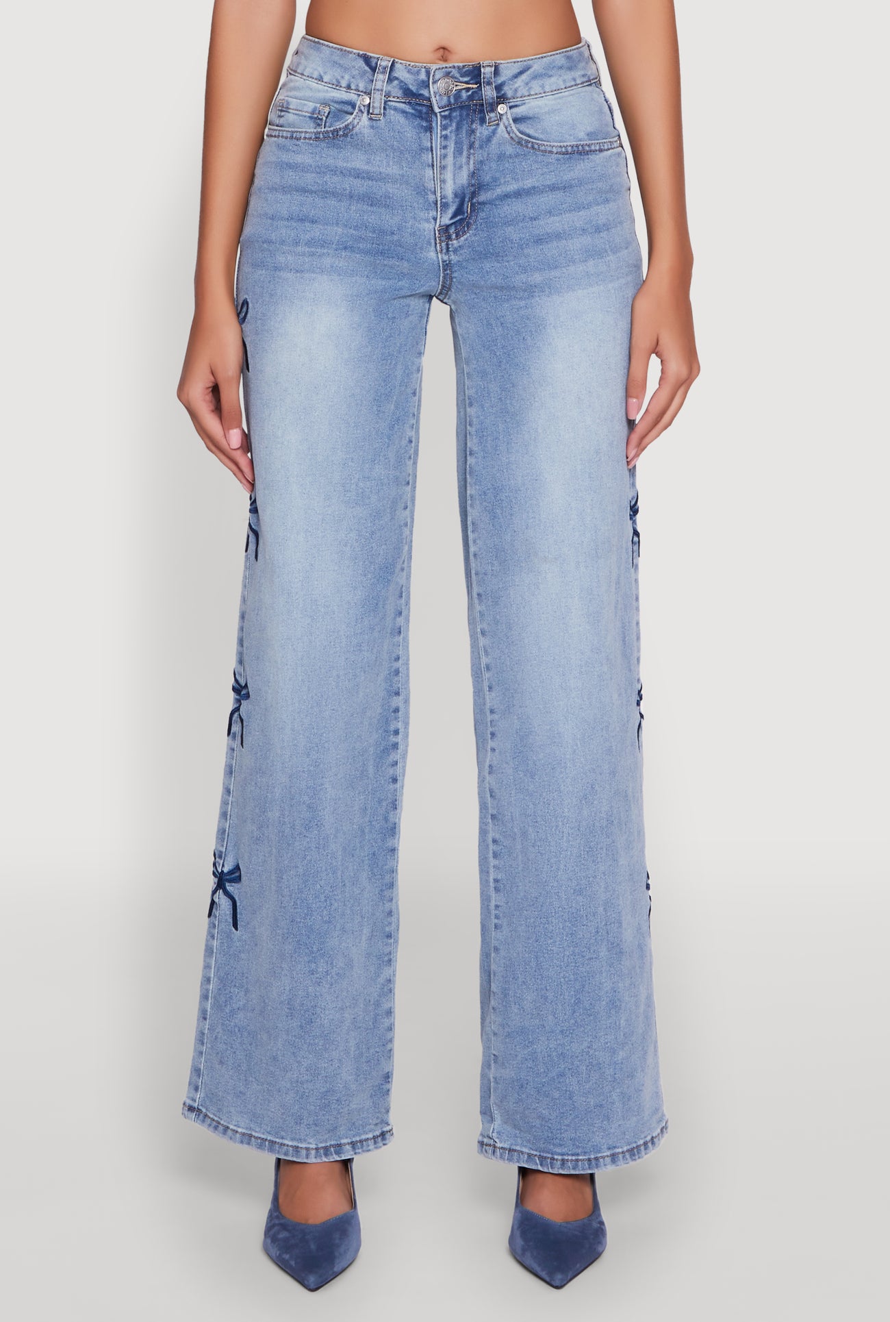 Madden Girl Mineral Wash Embroidered Bow Side Jeans