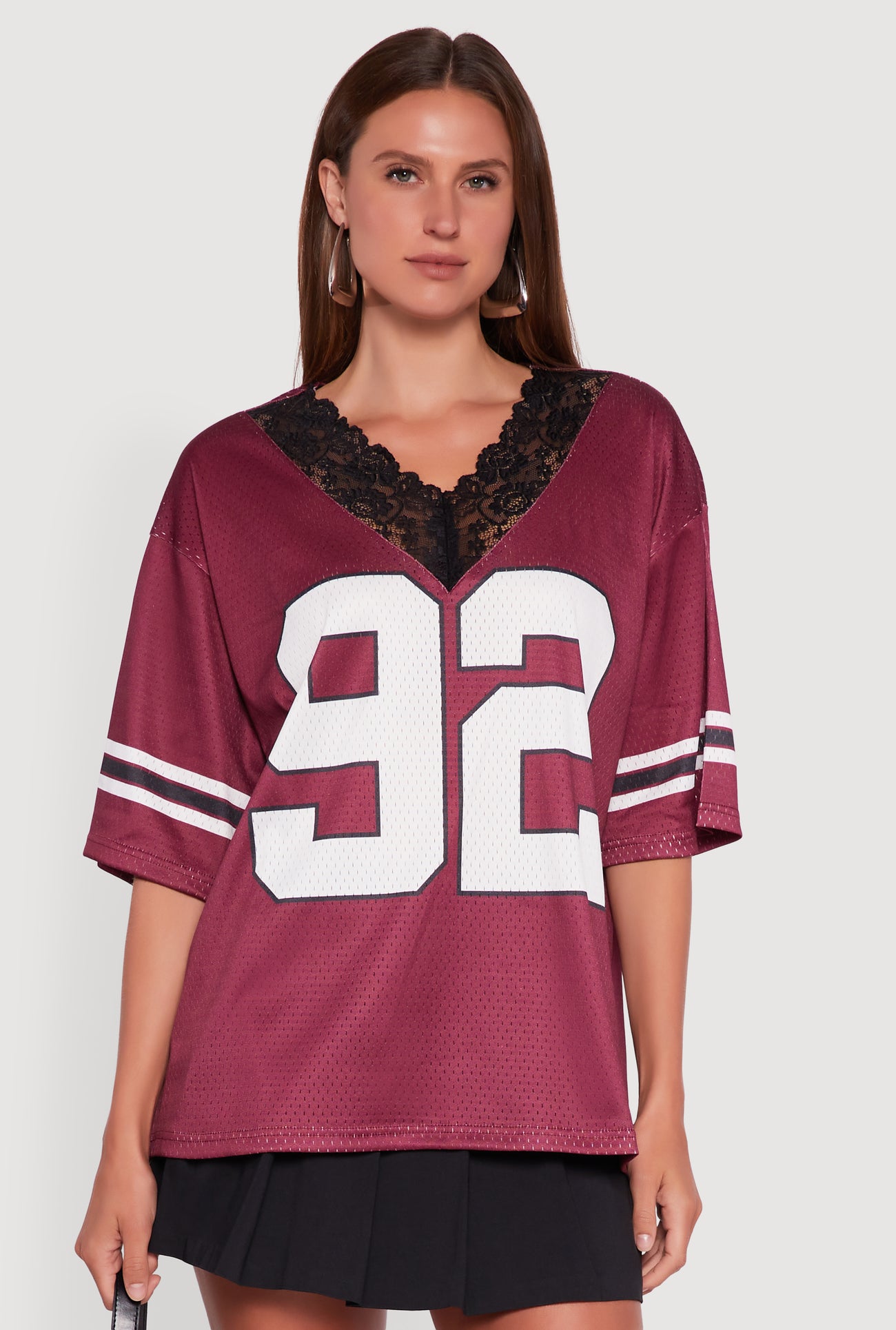 V-Neck 92 Graphic Lace Detail Jersey