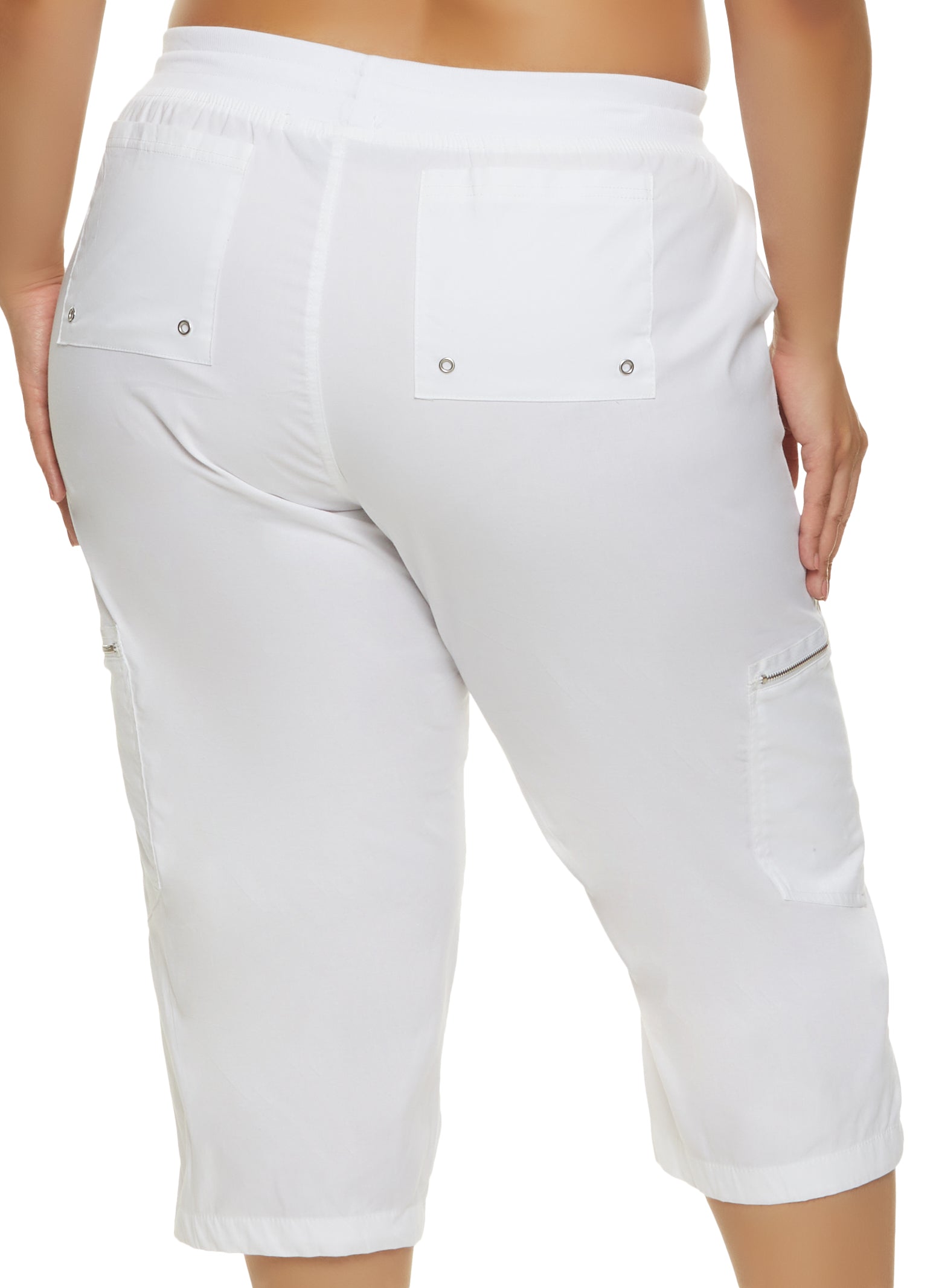 Plus Size Zip Pocket Capri Pants