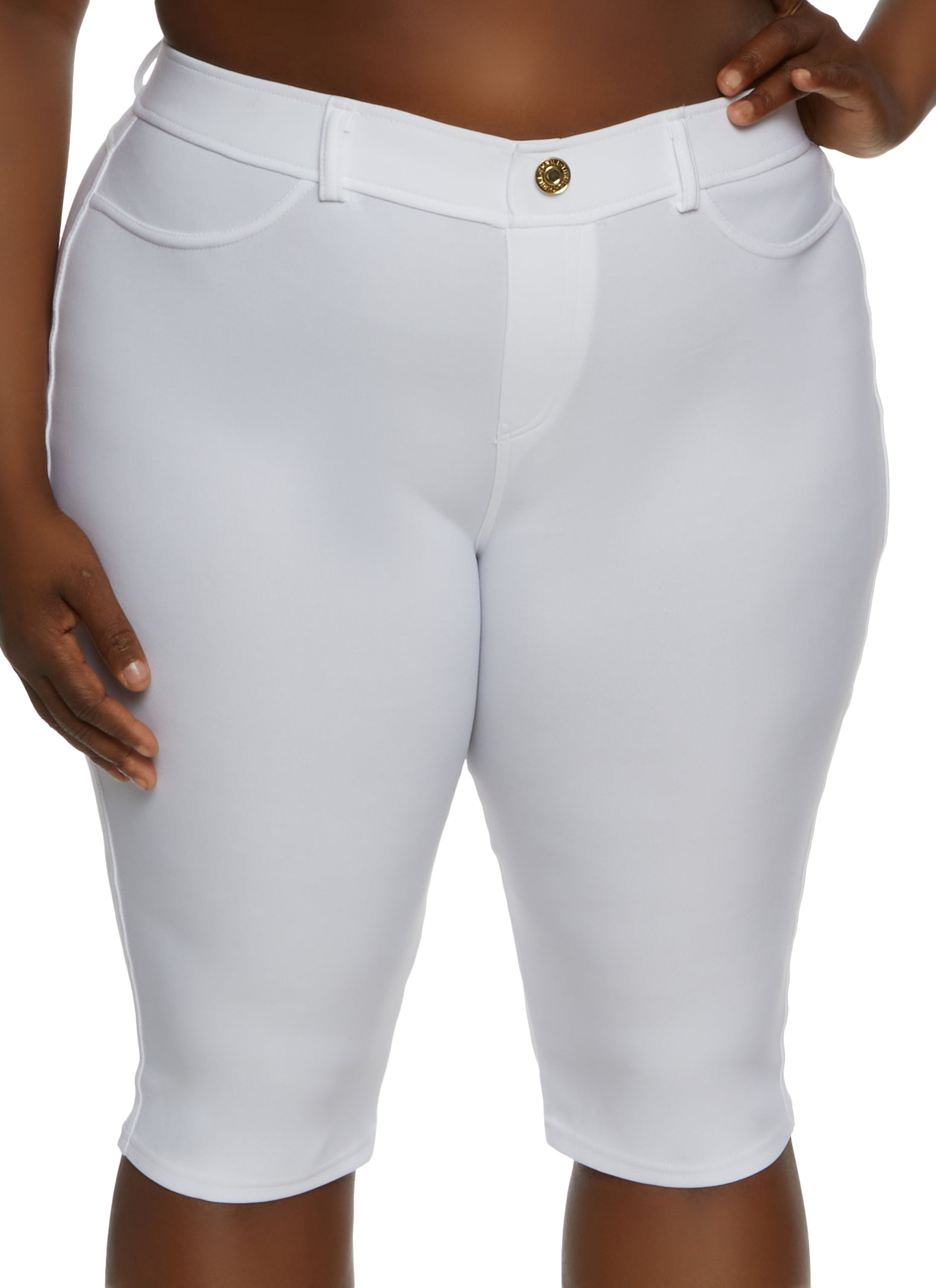 Plus Size Solid Scuba Capri Pants