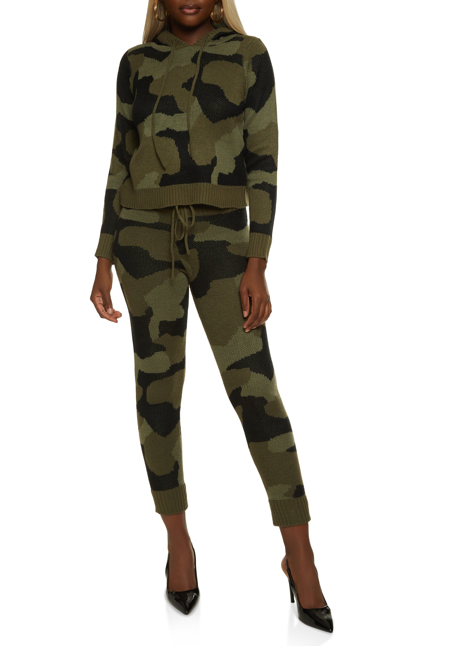 Camo hoodie best sale and joggers set