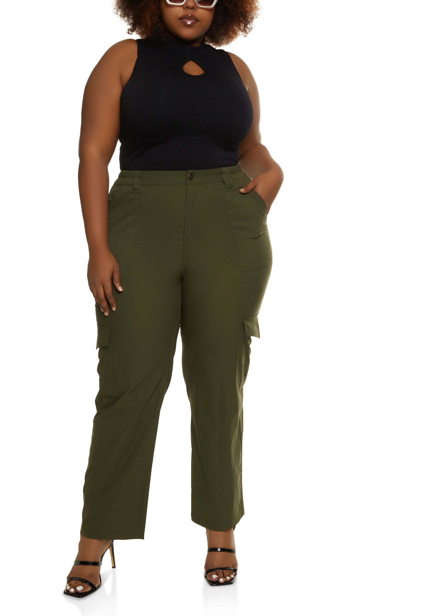 Plus size cargo pants outfit  Cargo pants women outfit, Cargo